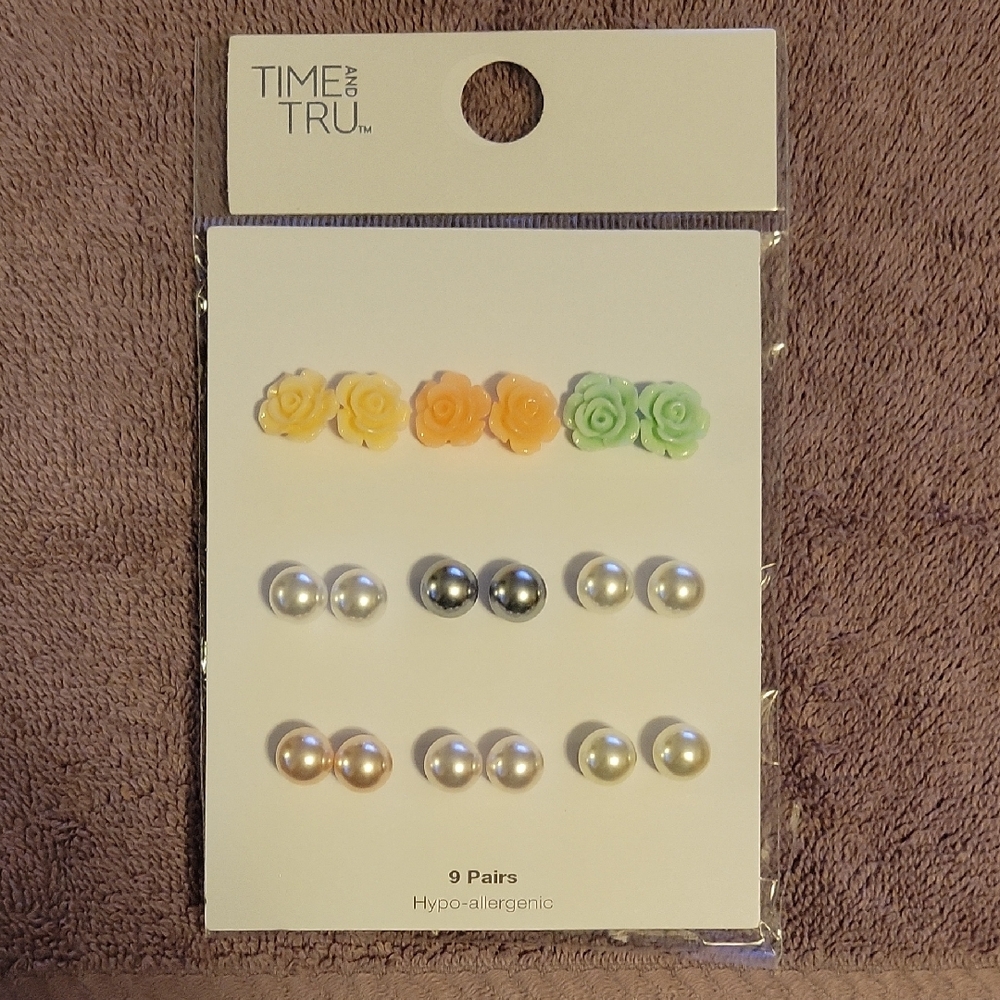Time and Tru Yellow, Green Floral and Pearl Earring Set